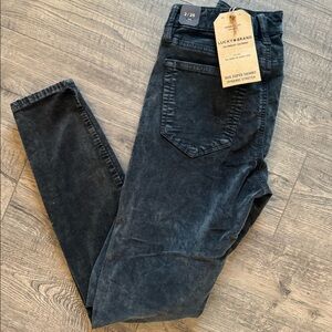 Lucky brand skinny jeans size 2/26